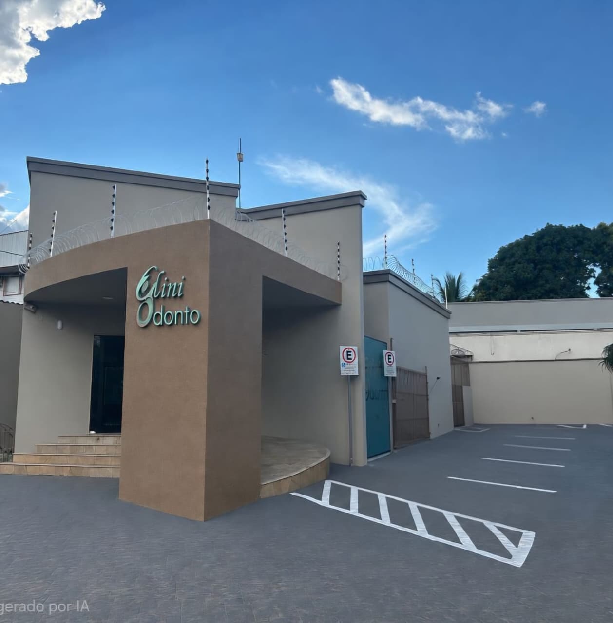 fachada-clinica-odonto